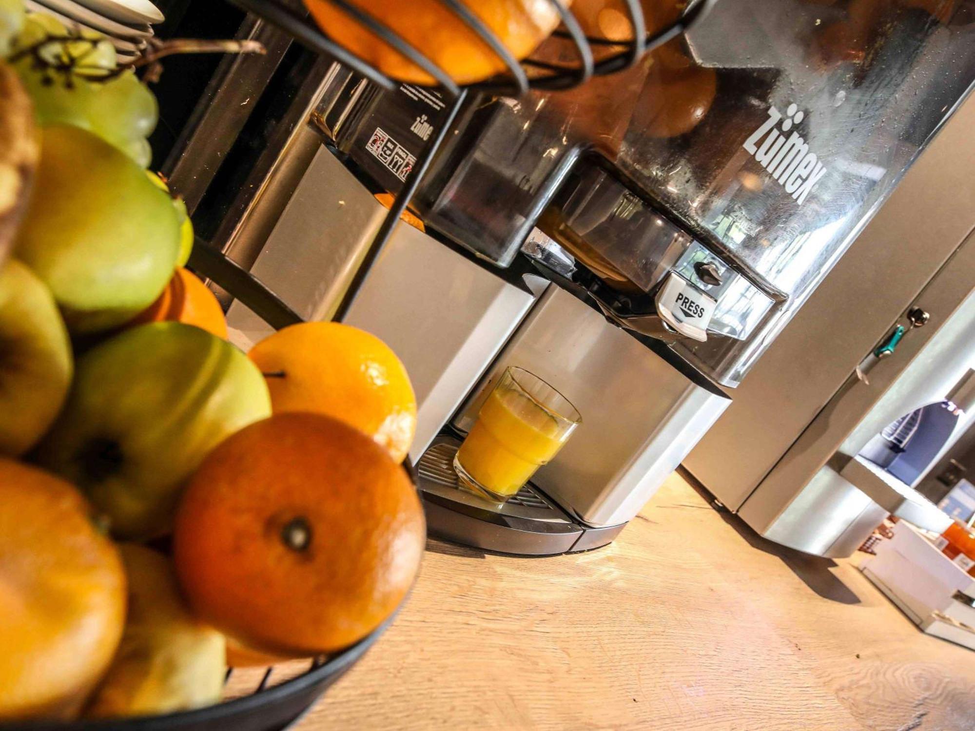מלון Ibis Styles Clermont-Ferrand Republique מראה חיצוני תמונה